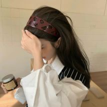 1pc Mode Herz-förmigen Hohl Stirnband Nicht-slip Haar Hoop Frauen Gesicht Waschen Sport Haarband Haar Zubehör elegante Kopfbedeckungen