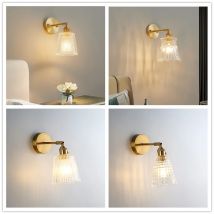 Lámpara de pared de latón Estilo nórdico, lámpara de mesita de noche con pantalla de cristal pequeña, luz frontal Simple para espejo de baño, candelabro de cobre con interruptor