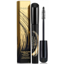 Cils de mascara d'ovation debout d'Elizabeth Arden