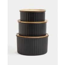 M&S Collection Lot de 3 moules à gâteau empilables à motif côtelé - Noir, Noir