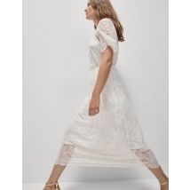 Womens M&S Collection Robe midi coupe droite en dentelle à encolure ronde - Ivory, Ivory