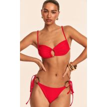 Haut de bikini rouge à anneau joint., Rouge