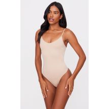 Body-string nude gainant, Nude