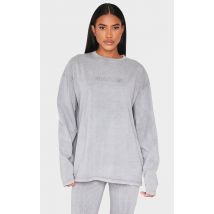 PRETTYLITTLETHING T-shirt gris clair délavé à manches longues et logo en relief, Gris  Clair