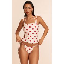 Tankini rouge à pois, Rouge