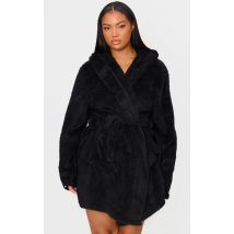 PRETTYLITTLETHING Plus Robe de chambre noire duveteuse, Noir