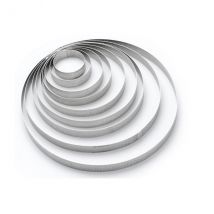 Cercle pour faire des tartes De Buyer Valrhona perforé en inox - 11 diamètres - Couteaux du Chef - Couteaux du Chef