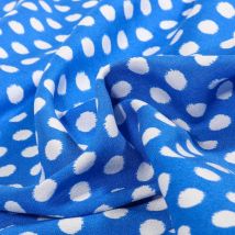 Tissu Viscose Chally Anja Sur Fond Bleu - Au Mètre - Craftine