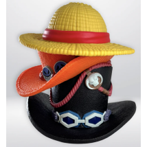Tirelire - Pile De Chapeaux De Luffy Ace Sabo - Plastoy