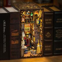 Book Nook Kit Diy Figured'art 282 Pièces - Le Pharmacien Magique - Diorama Maquette À Construire