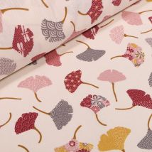 Tissu Coton Imprimé Arty Ginkgo Bordeaux Et Rose Sur Fond Blanc Cassé - Au Mètre - Craftine
