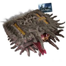 Harry Potter - Peluche Collectors Le Livre Des Monstres 30 X 36 Cm - Noble Collection