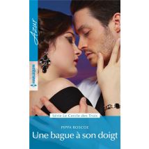 Une Bague À Son Doigt