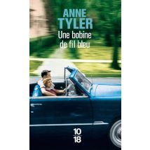 Une Bobine De Fil Bleu