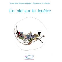 Un Nid Sur La Fenêtre