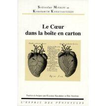 Le Coeur Dans La Boite En Carton