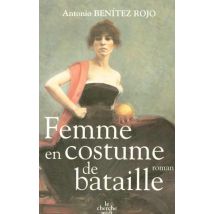 Femme En Costume De Bataille