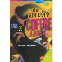 Une Sorciere Dans Le Coffre A Jouets