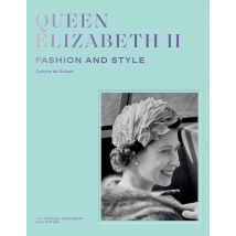 Queen Elizabeth Ii : Fashion & Style