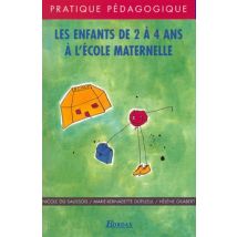 Les Enfants De 2 À 4 Ans À L'École Maternelle