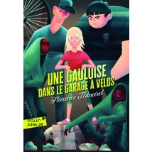 Une Gauloise Dans Le Garage À Vélos