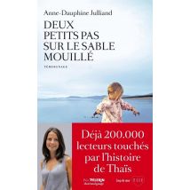 Deux Petits Pas Sur Le Sable Mouillé