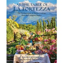 At The Table Of La Fortezza