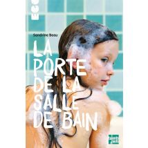 La Porte De La Salle De Bain