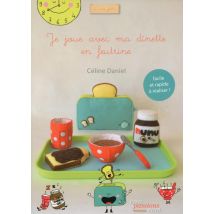 Je Joue Avec Ma Dinette En Feutrine
