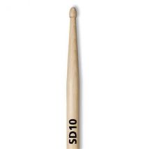 Vic Firth American Classic Swinger - Baguette - Sd10 - Broche D'Insertion : Moyen - Pointe : Goutte De Larmes