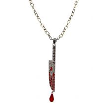 Collier pendentif couteau ensanglanté