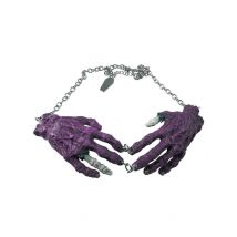 Collier gothique chaîne pendentif mains zombies violettes