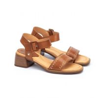 Oliva leren sandalen met hak, gemaakt in Europa