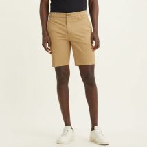 Bermuda chino Smart Supreme Flex Hombre Talla 32 (US). Color Beige