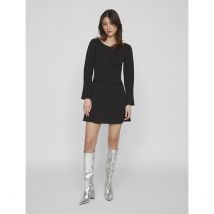 Robe courte, manches longues