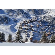 Apartment with balcony on the south adjacent to the slopes in Meribel-Mottaret