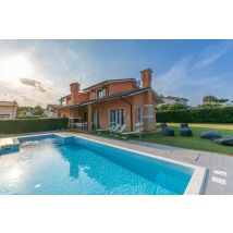 Villa with nice private pool on Isola di Albarella