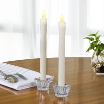 Led Stabkerzen flackernde Flamme +300H Leuchtdauer Echtwachs hell Warmweiß 4/8/12er-Set inkl. Kerzenständer aus Glas - Monzana
