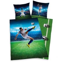 Herding - Baumwollbettwäsche 140x200 Fußballspieler Fußballfeld-Kissenbezug 70x90 H23