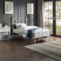 Slumberworx - bayford traditional white metal bed frame - single - White