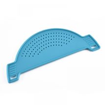 BEBUSINGOTO Escurridor de cocina de silicona (azul), deflector de drenaje doméstico, diseño ergonómico