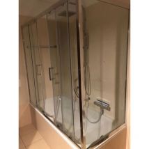 Box Doccia per Vasca a 2 Lati in Vetro Trasparente 6 mm 1 Lato Fisso e 1 Porta Scorrevole 80 (fisso) x 165 (porta) xh150
