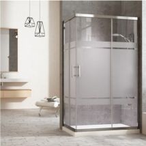 Cabine de douche rectangulaire à fermeture angulaire. 2 portes coulissantes et 2 panneaux fixes. Verre sérigraphie profil chromé 70X150CM