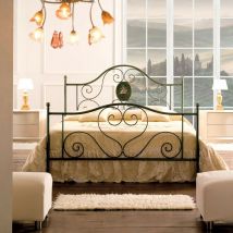 Cama doble de hierro con reposapiés lory verde 170x208x h130 cm
