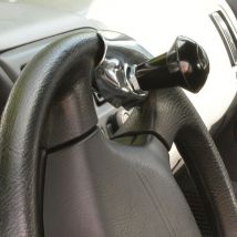 Carpoint - Boule universelle pour volant