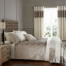 Bianca - Catherine Lansfield Lattice Cut Velvet Double Duvet Set Natural