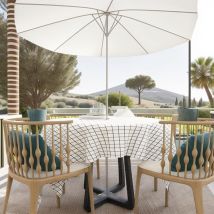 Nappe d'extérieur imperméable avec trou de parasol/trou de parasol et fermeture éclair - Pour table de jardin, barbecues, réunions de famille
