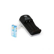 Chargeur de batteries AA-HR6 et AAA-HR03 + 2 accus 600 mAh - ref : U0179713E