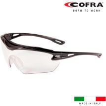 Schütze mit Coloras Cofra-Schutzbrille