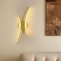Comely - Goldene LED-Wandleuchte, 20W LED-Innenwandlampe Warmweiß 3000K, Moderne Gebogene Lange Wandlampe für Wohnzimmer, Schlafzimmer, Flur, 44CM
